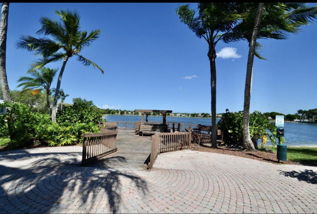 10537 Pelican Drive, Wellington, FL 33414 Photo