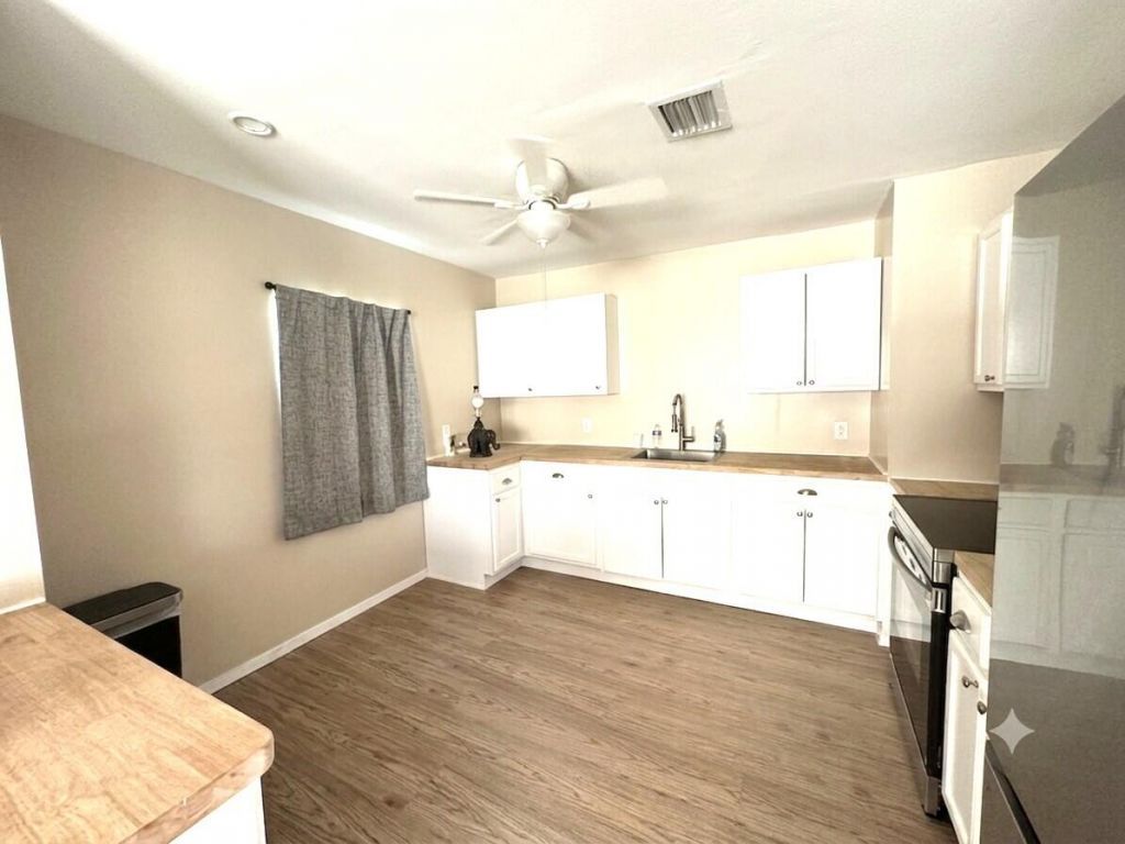 1764 W Midway, Fort Pierce, FL 34981 Photo