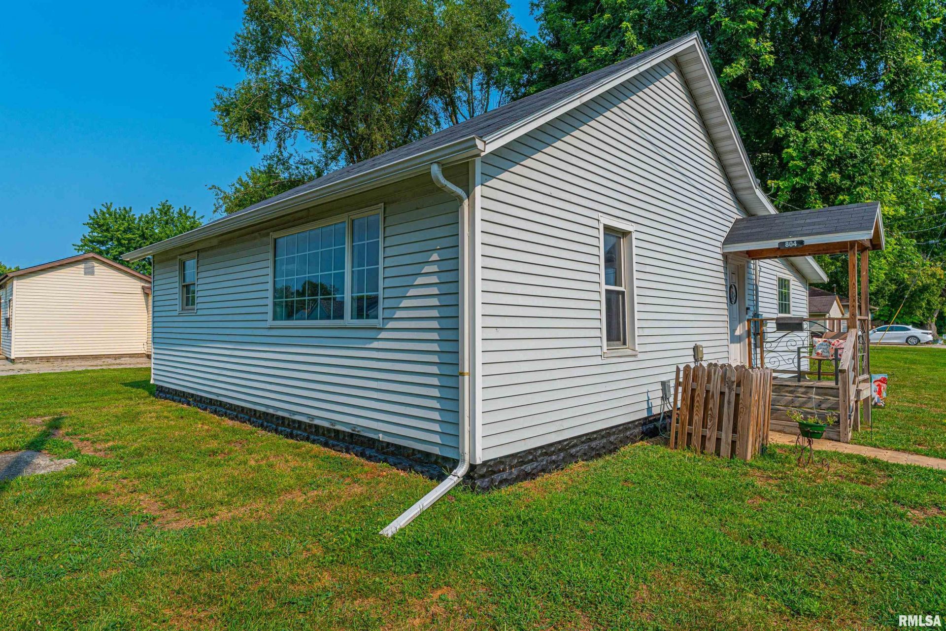 804 Short 8th Street, Lincoln, IL 62656 Main Photo