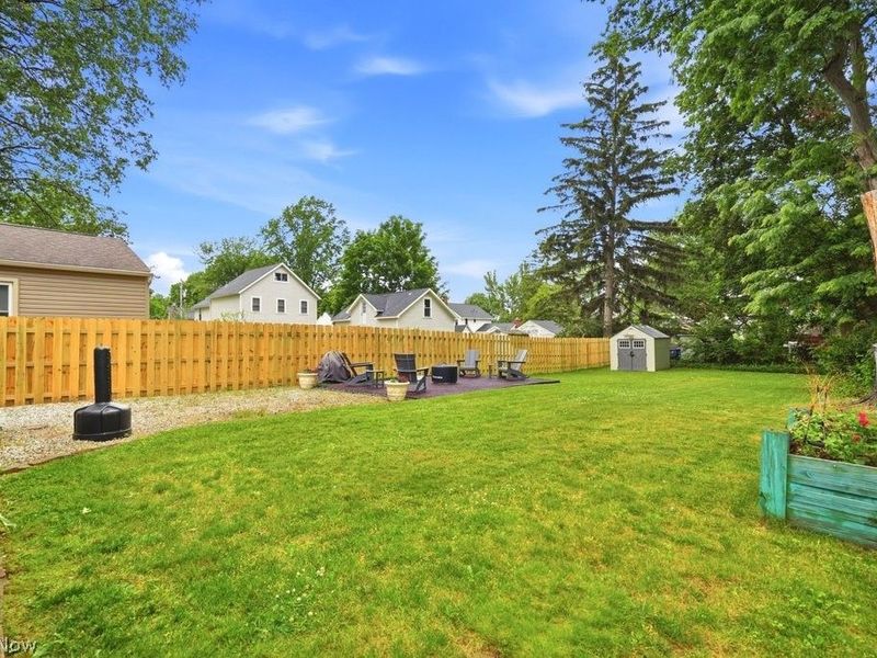 38235 Woodside Avenue , Willoughby, OH 44094 Photo 2
