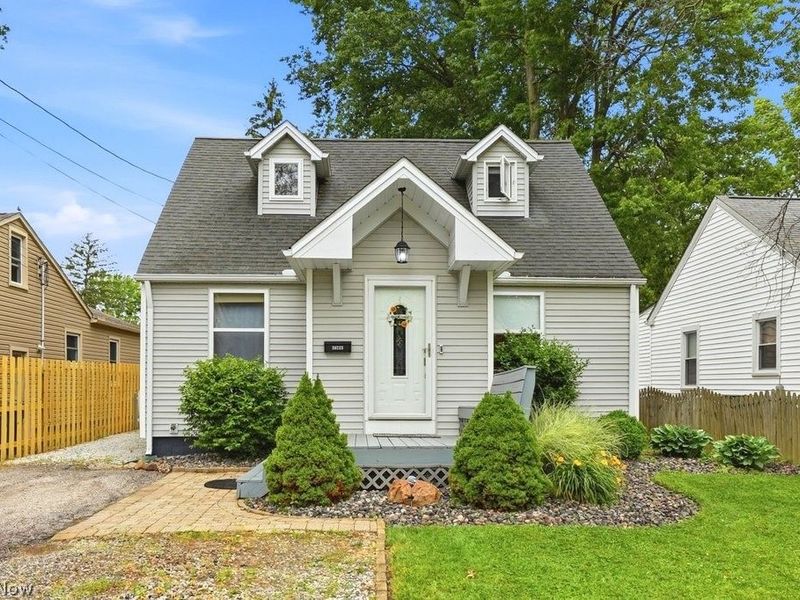 38235 Woodside Avenue , Willoughby, OH 44094 Photo 38