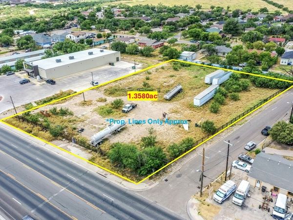 2719 DEL RIO BLVD, Eagle Pass, TX 78852