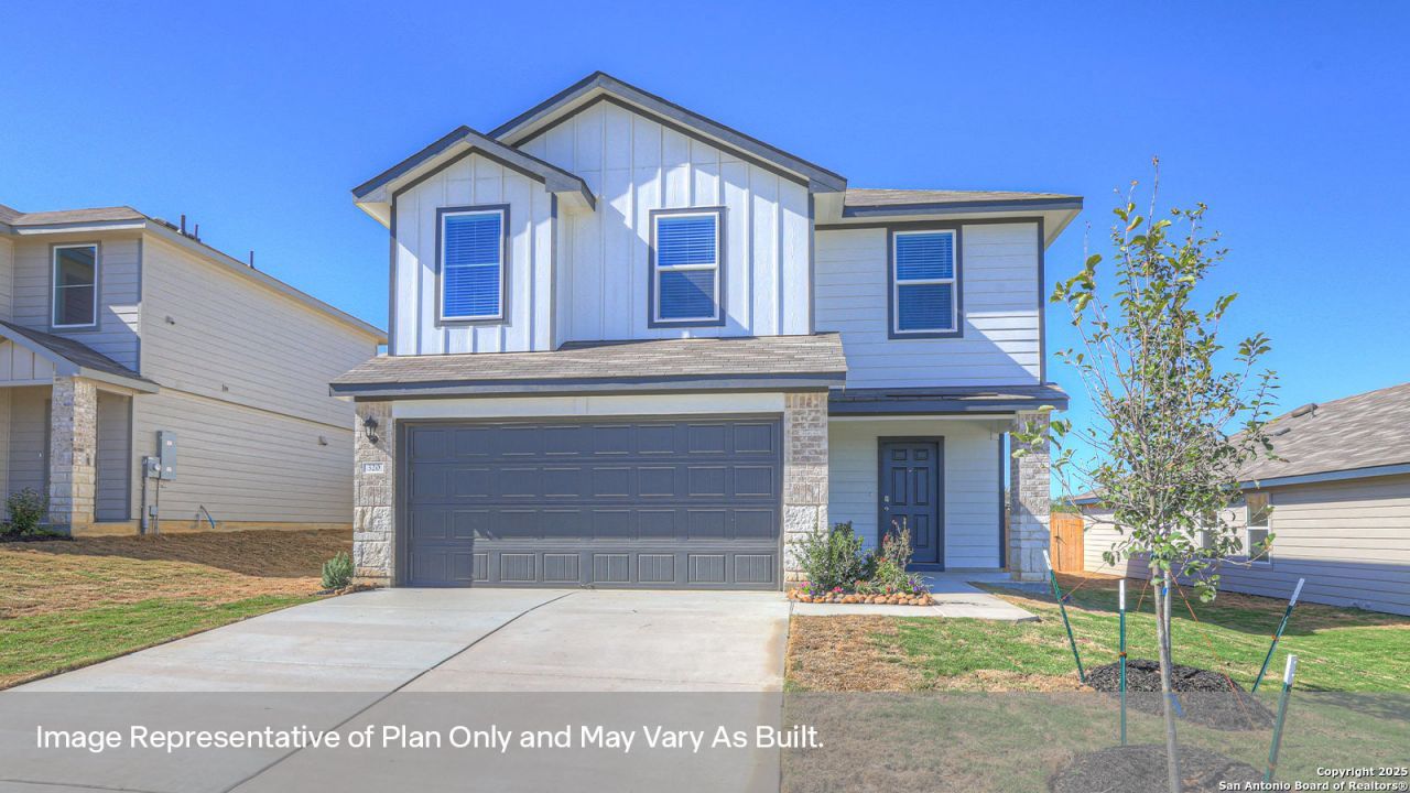 1242 Avery Ranch Drive, New Braunfels, TX 78130 Main Photo