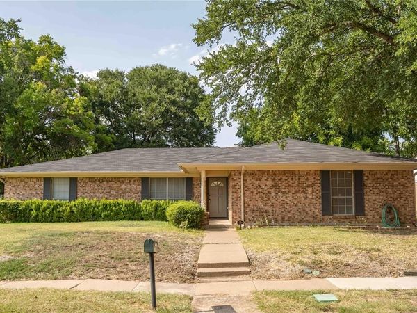 2001 Chalice Road, Arlington, TX 76014