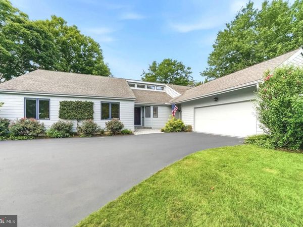102 MILL TOP DRIVE , KENNETT SQUARE, PA 19348