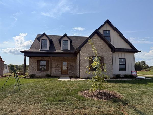 3587 Southall Boulevard , Bowling Green, KY 42101