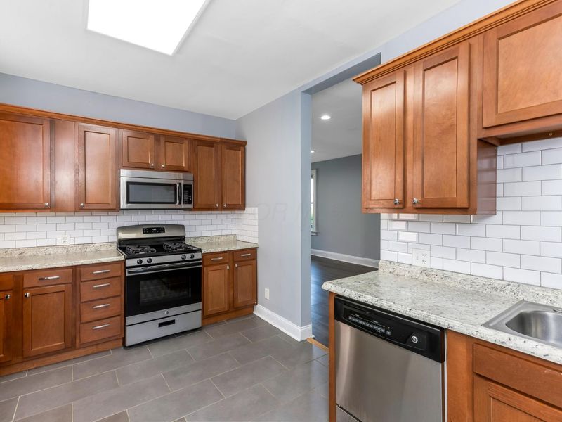 1615 E Weber Road , Columbus, OH 43211 Photo 16
