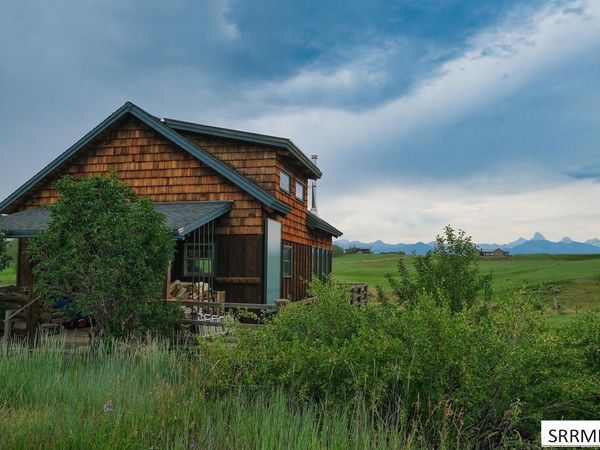 9355 Mountain View Drive, TETONIA, ID 83452