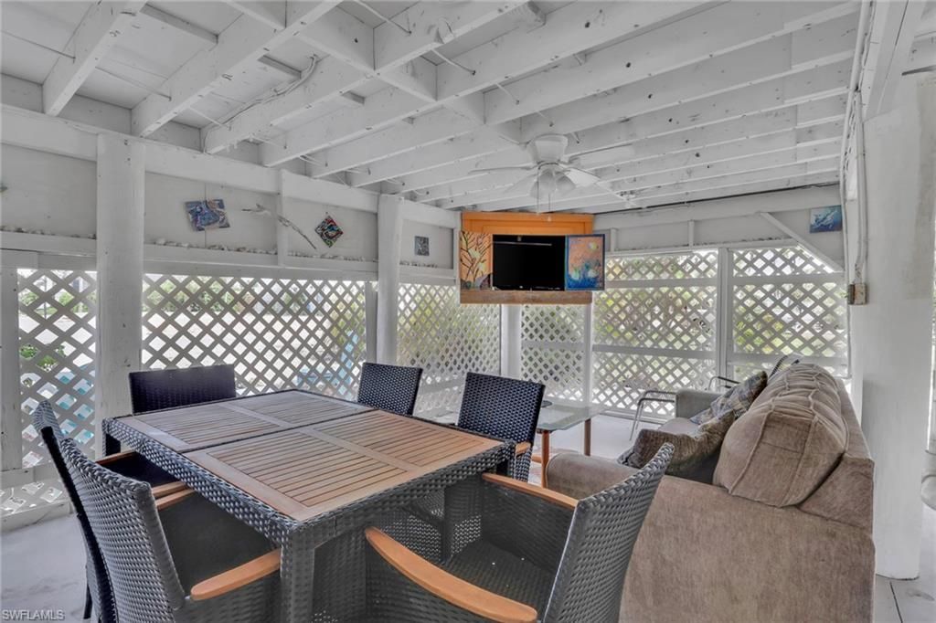 226 Connecticut St, Fort Myers Beach, FL 33931 Photo