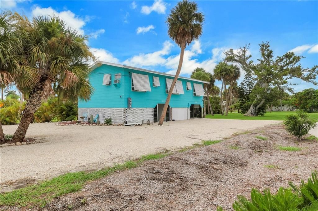 226 Connecticut St, Fort Myers Beach, FL 33931 Photo