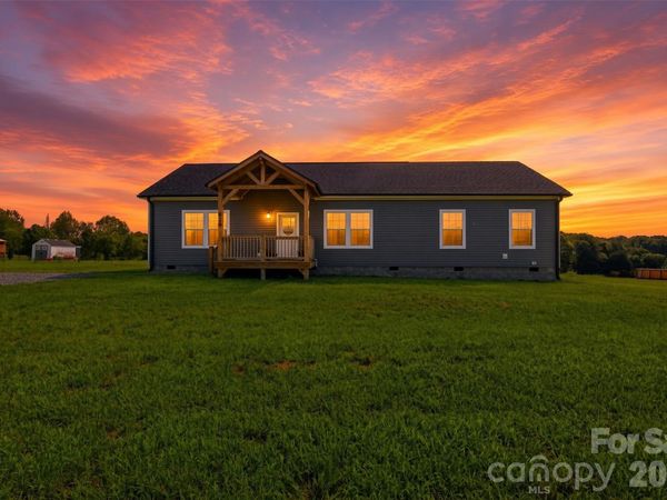 629 Mount Wesley Church Road, Hiddenite, NC 28636