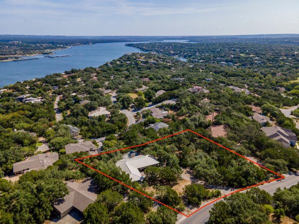 517 Dragon, Lakeway, TX 78734
