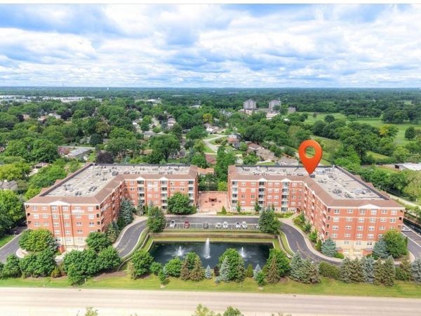 1 ITASCA Place , Unit 302, Itasca, IL 60143