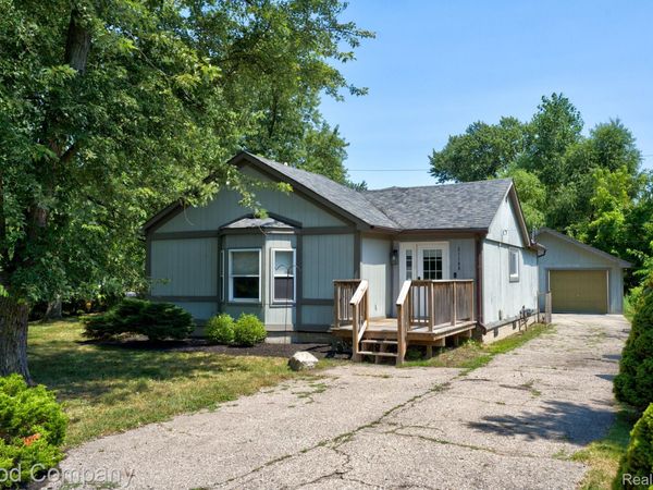 21198 Cass Street, Farmington Hills, Mi 48335
