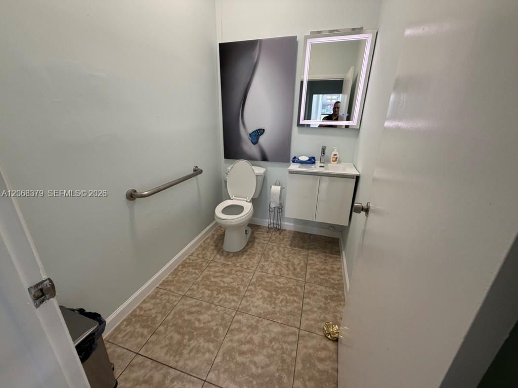 8318 SW 40th St , Miami, FL 33155 Photo