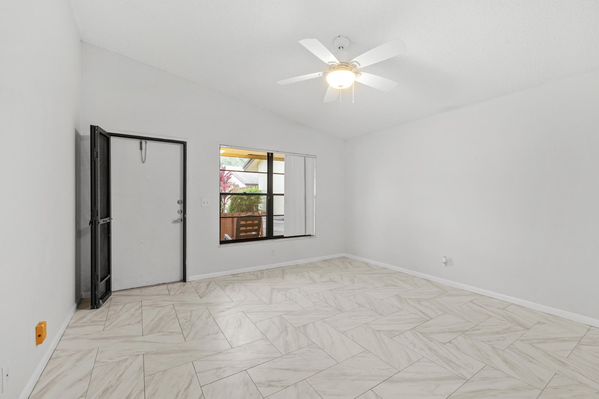 8019 SE Villa Circle, Hobe Sound, FL 33455 Photo