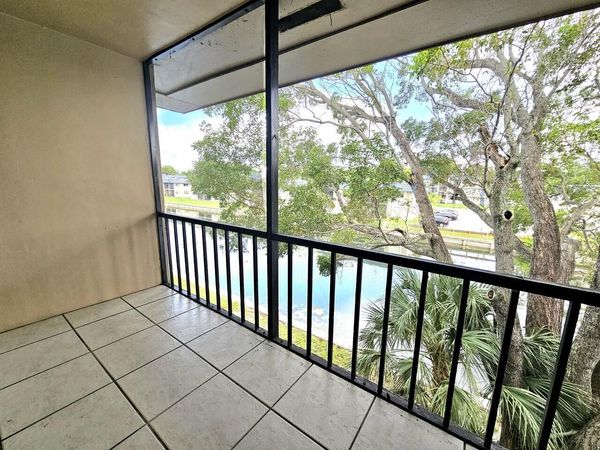7960 N Colony Circle N, Unit 308, Tamarac, FL 33321