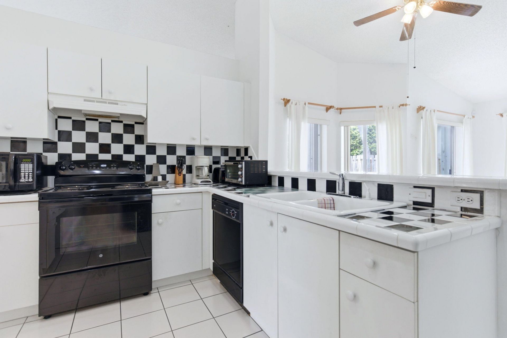 3800 NW 10th Street, Delray Beach, FL 33445 Photo