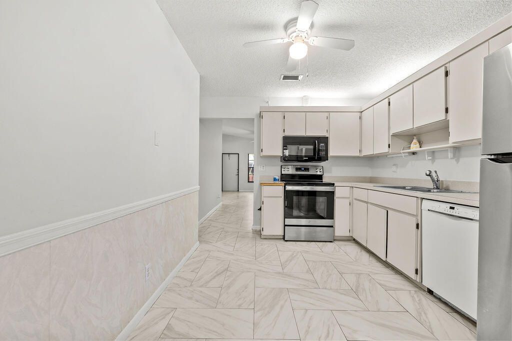 8019 SE Villa Circle, Hobe Sound, FL 33455 Photo