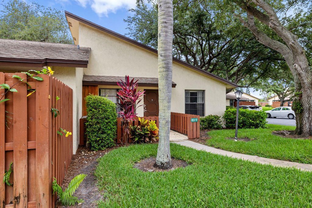 8019 SE Villa Circle, Hobe Sound, FL 33455 Photo