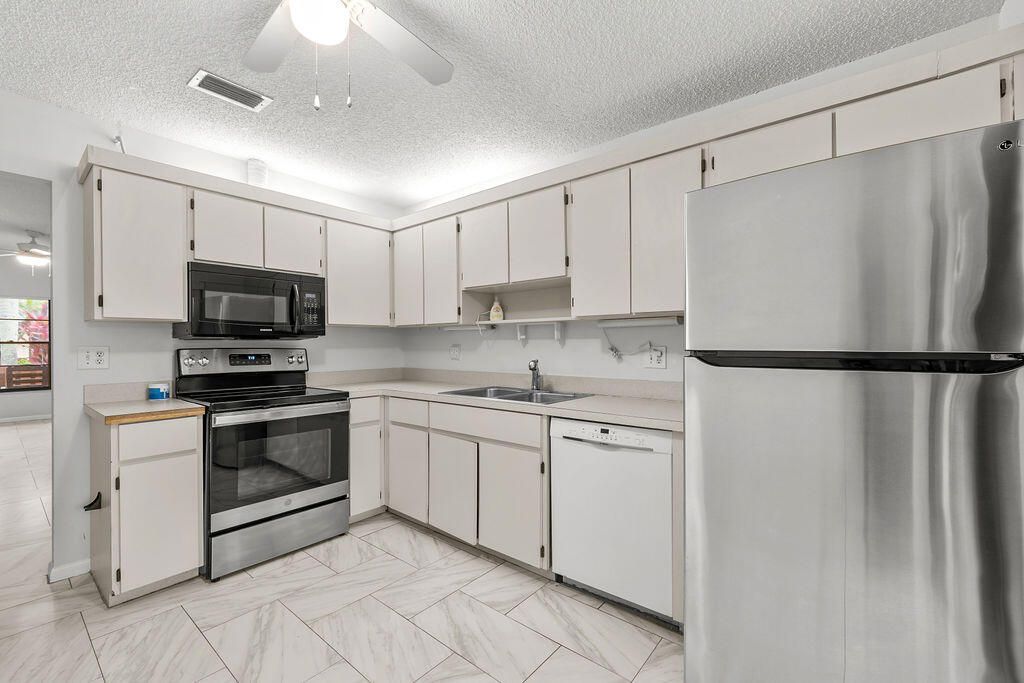 8019 SE Villa Circle, Hobe Sound, FL 33455 Photo