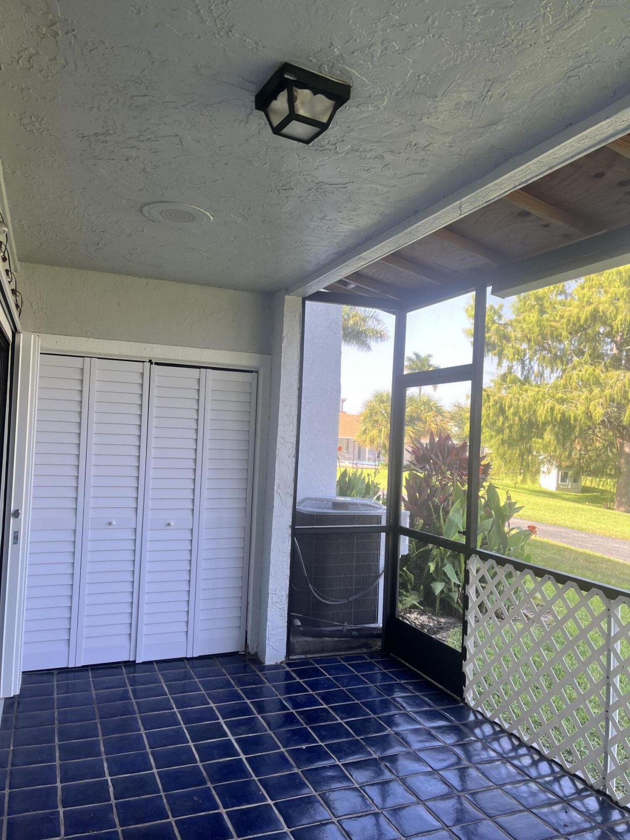 1701 Woodbridge Lakes Circle, West Palm Beach, FL 33406 Photo