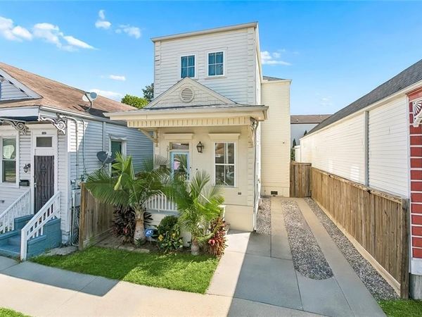 2911 CONTI Street , New Orleans, LA 70119