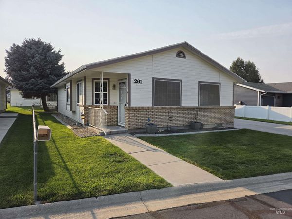 1100 Burnett #261, Unit 261 A St, Nampa, ID 83651