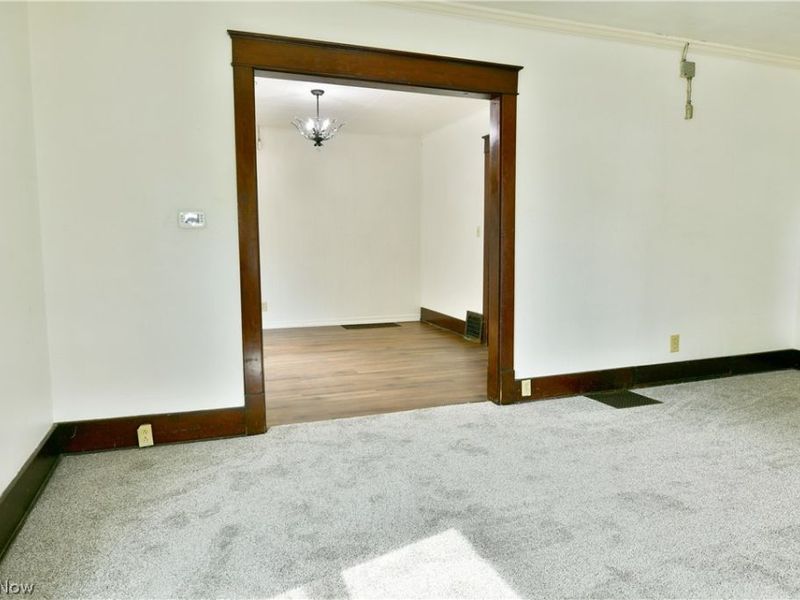 974 Glenwood Street NE, Warren, OH 44483 Photo 9