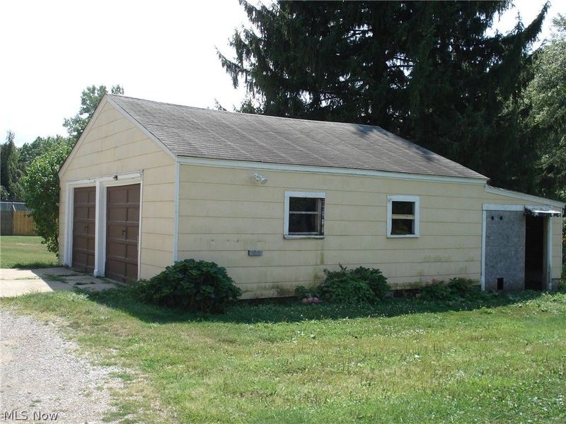 852 S Broadway, Geneva, OH 44041 Photo 25