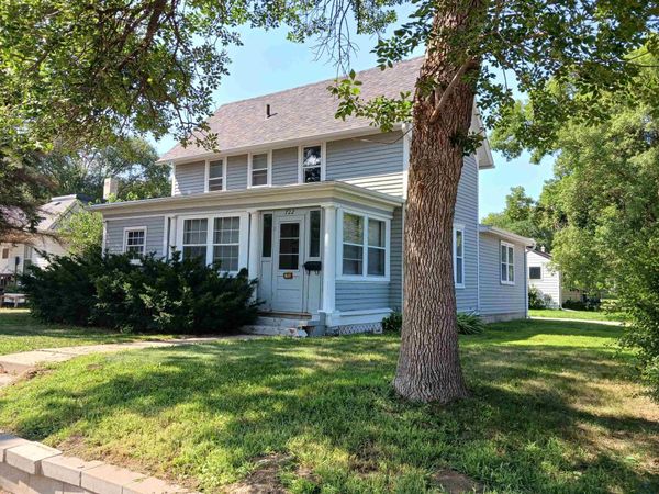 722 E MAIN, Vermillion, SD 00000