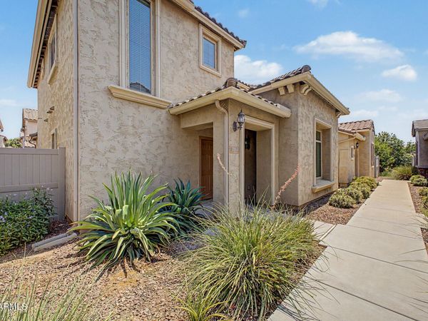 2163 W SCULLY Drive, Phoenix, AZ 85023