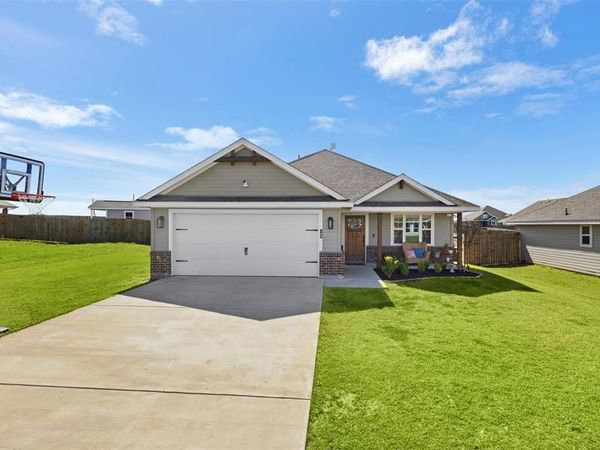 103 Olivia Street, Hillsboro, TX 76645