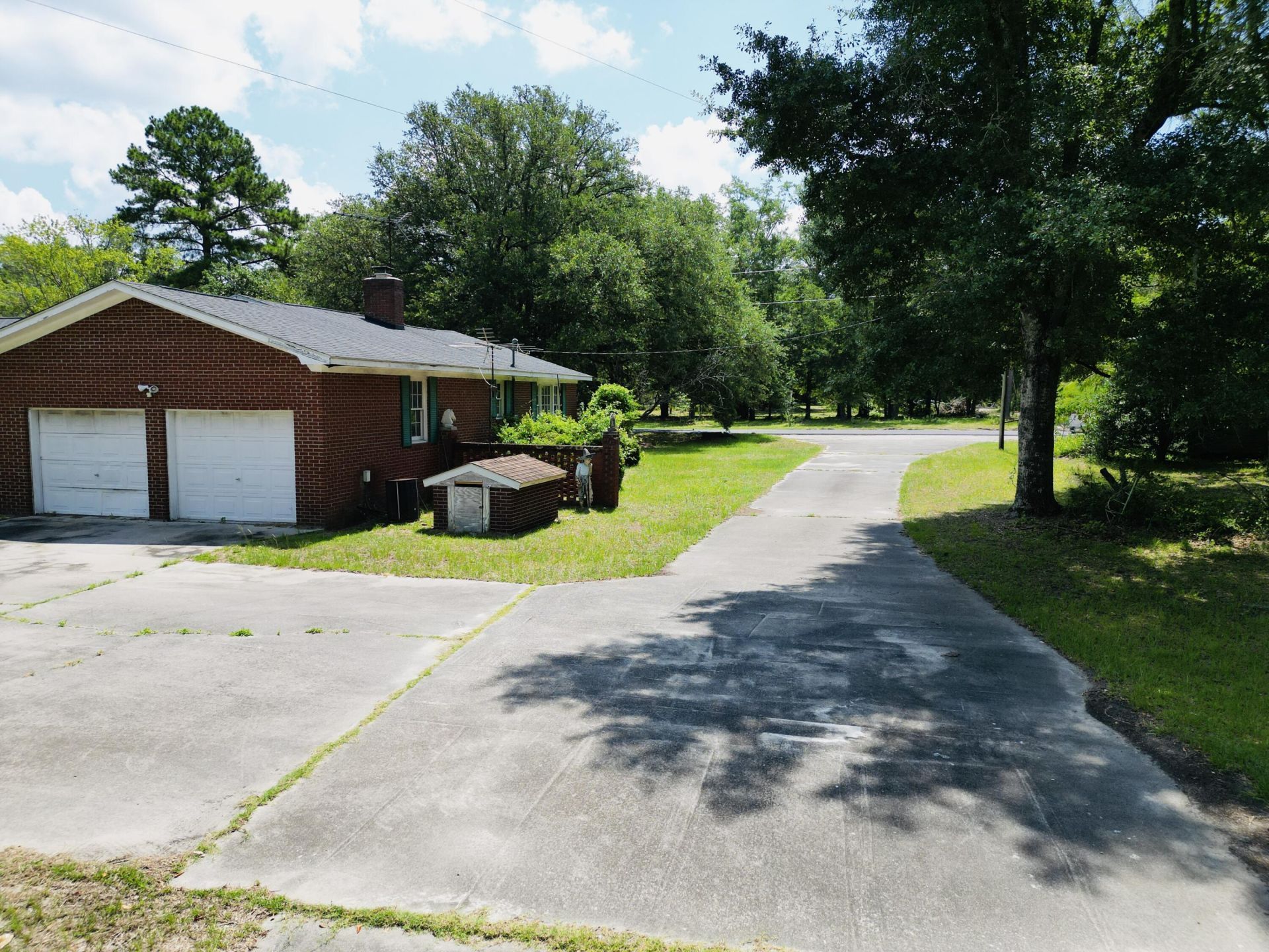 486 Sandhill Road Photo 11