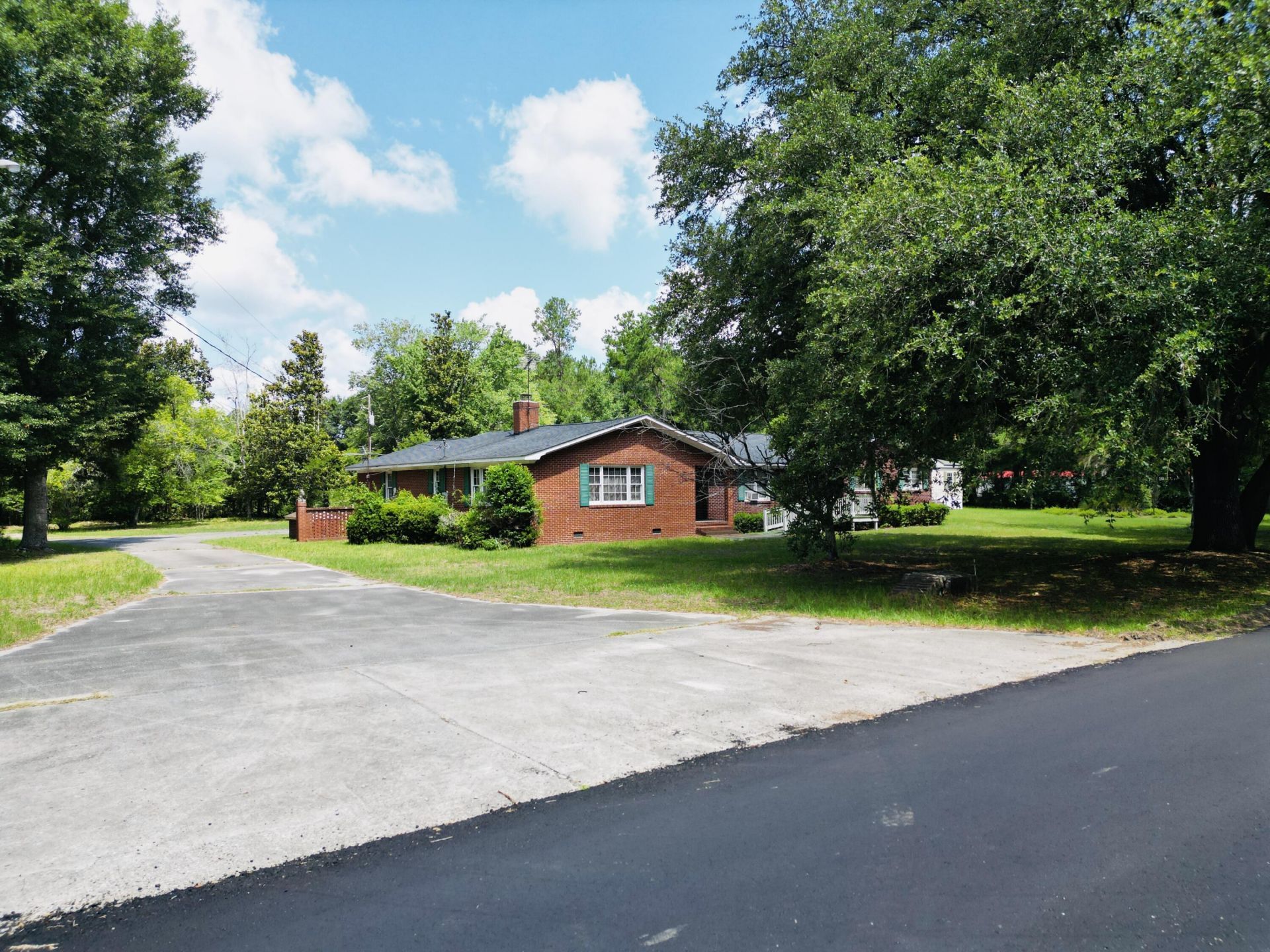 486 Sandhill Road Photo 16