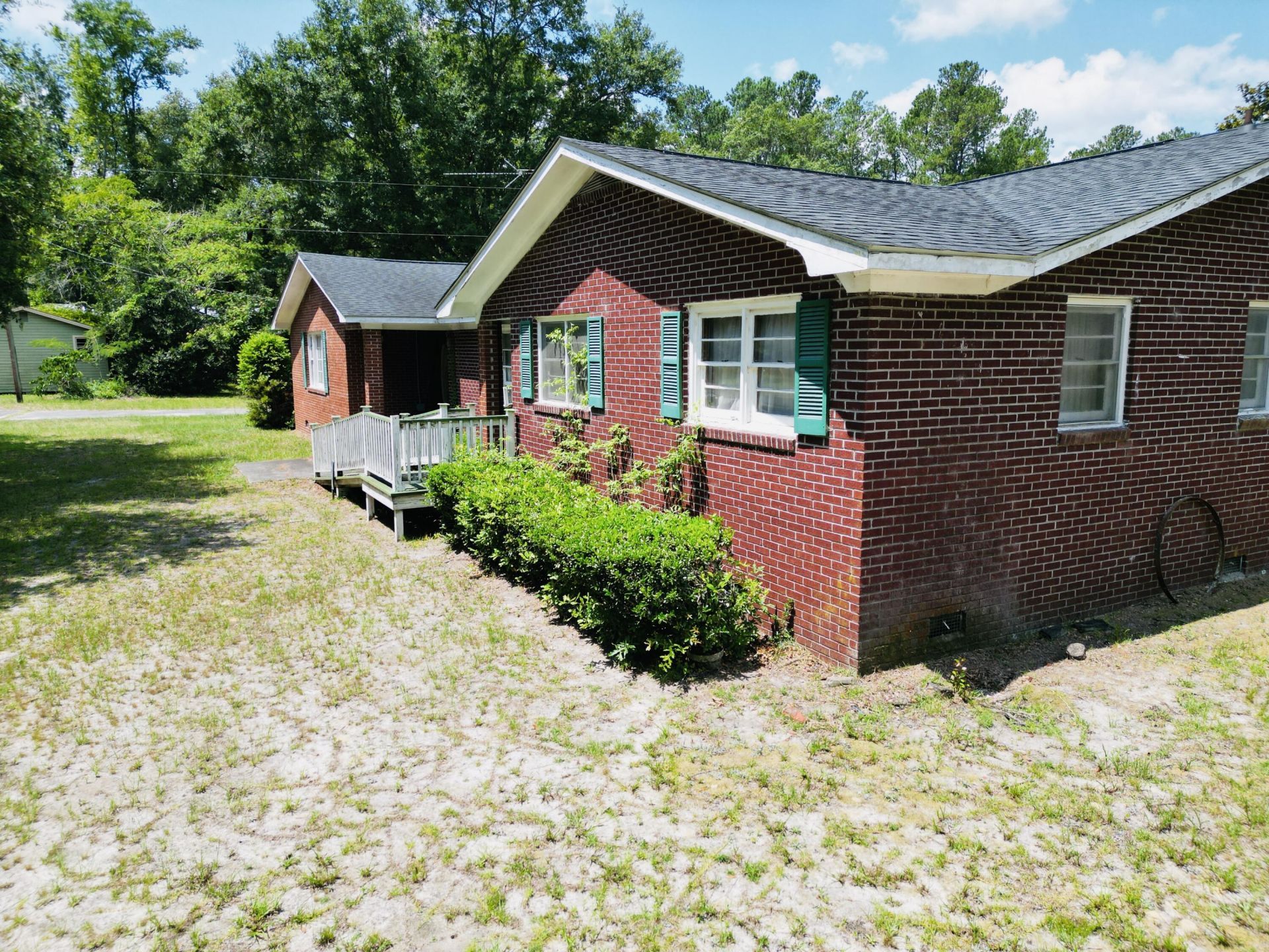 486 Sandhill Road Photo 7