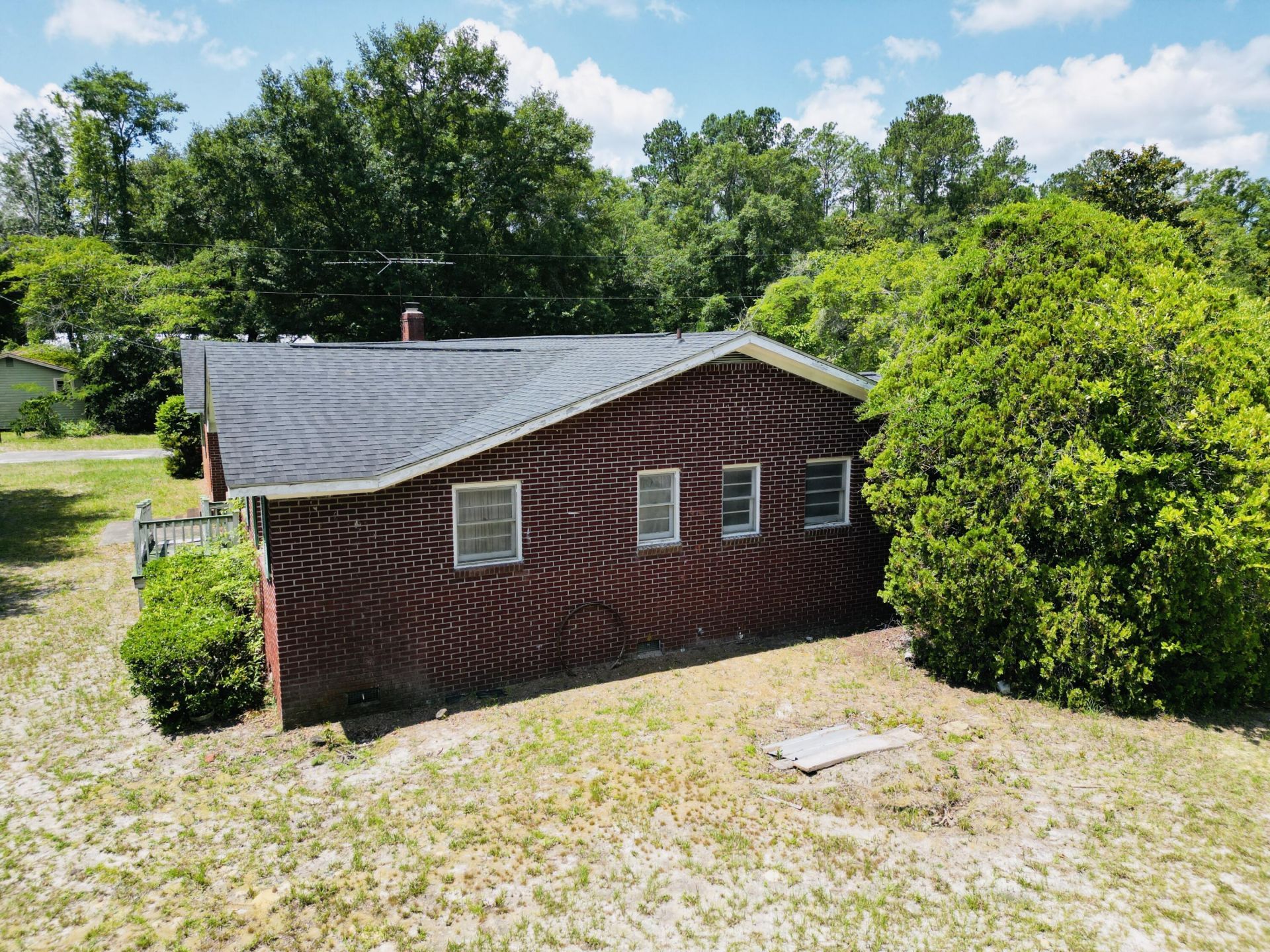 486 Sandhill Road Photo 8