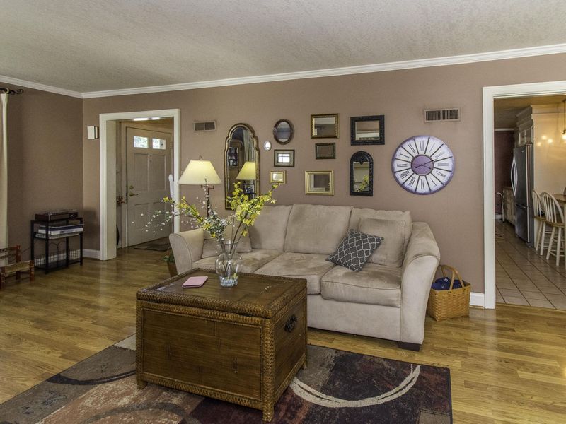 811 W Benton Street, Wapakoneta, OH 45895 Photo 13