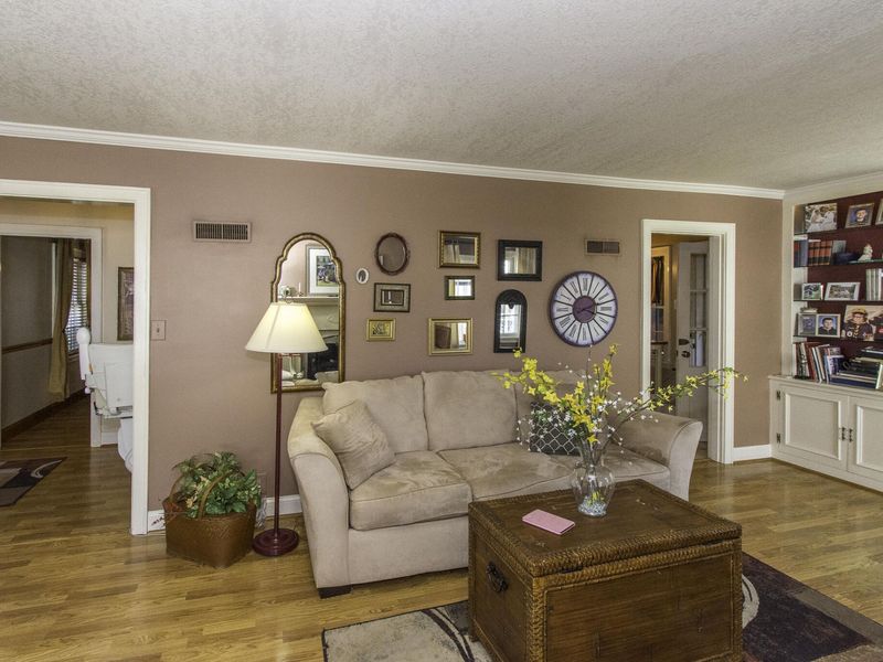 811 W Benton Street, Wapakoneta, OH 45895 Photo 14