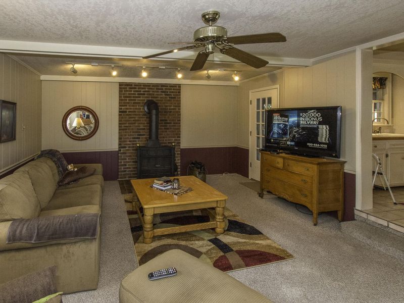 811 W Benton Street, Wapakoneta, OH 45895 Photo 15