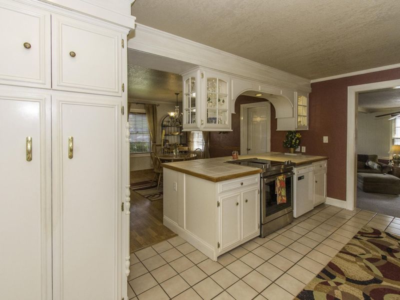 811 W Benton Street, Wapakoneta, OH 45895 Photo 30