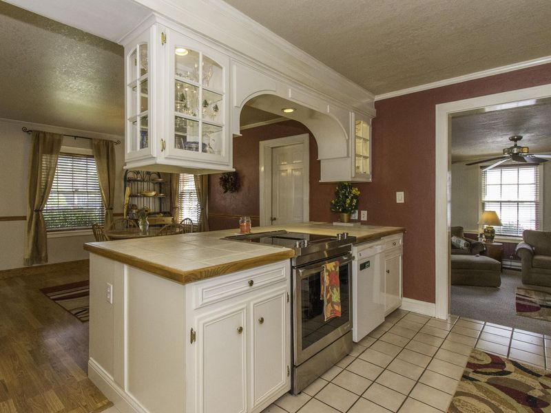 811 W Benton Street, Wapakoneta, OH 45895 Photo 31