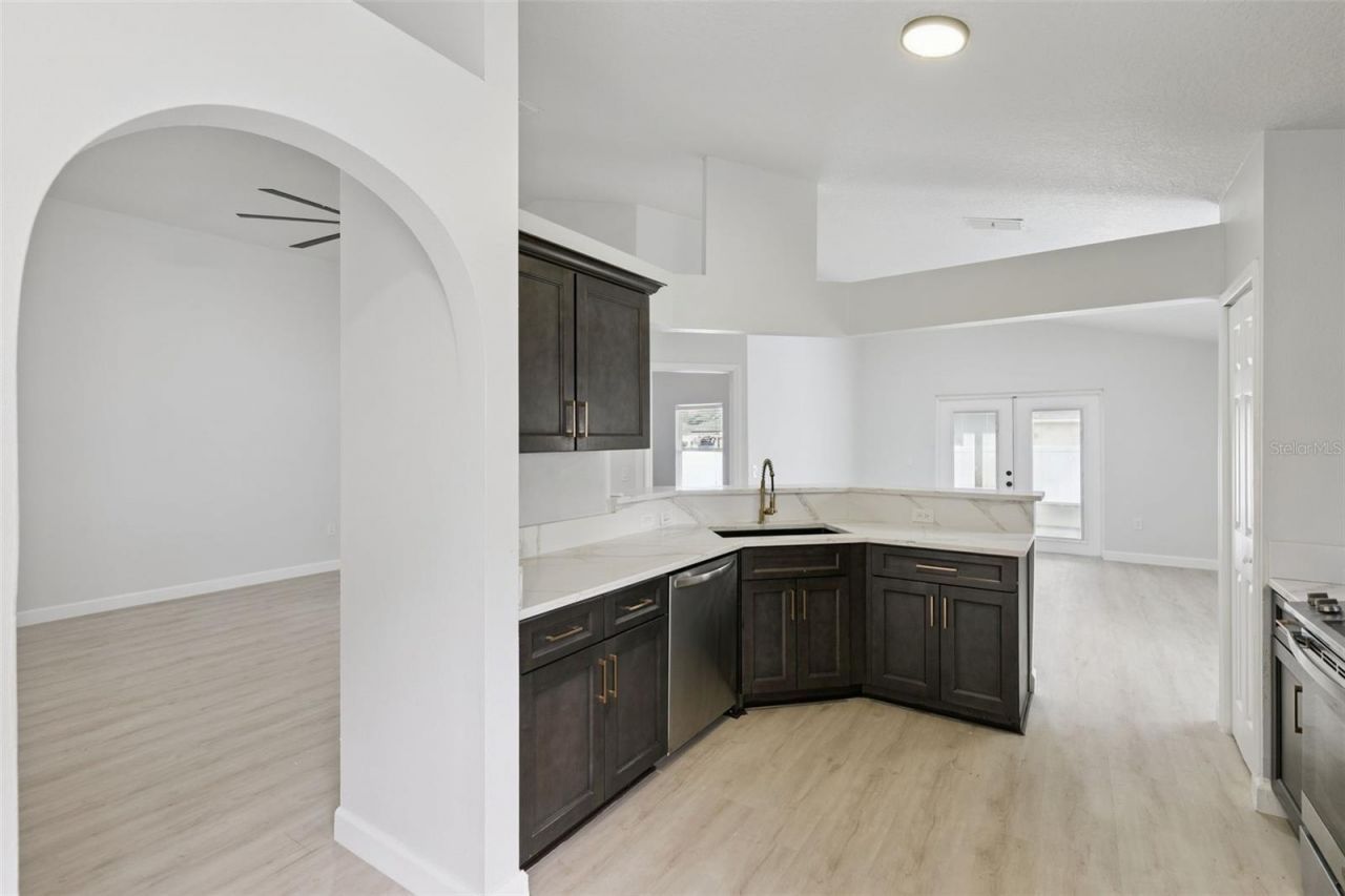 14426 Lake Price Drive, Orlando, FL 32826 Photo