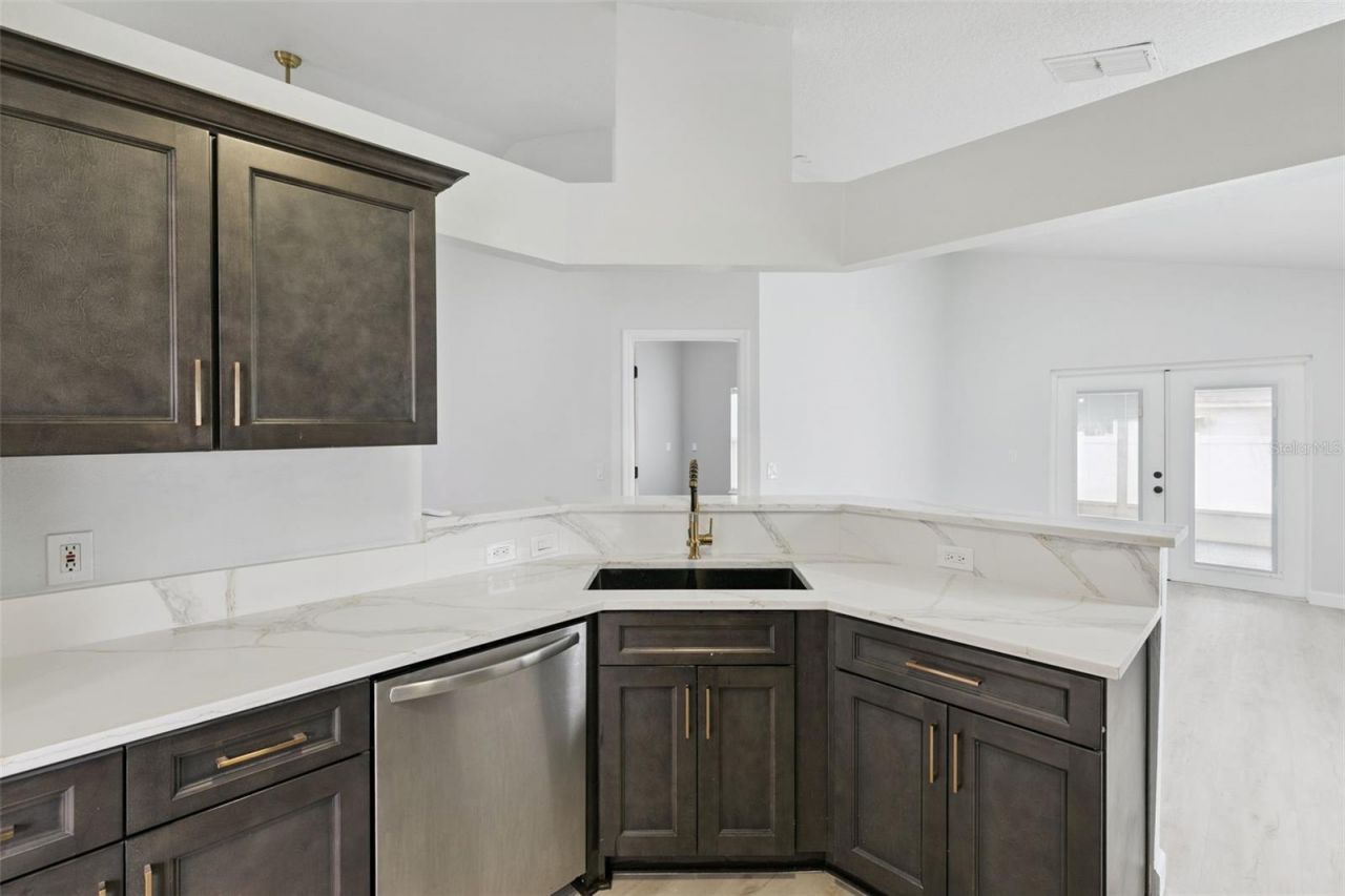 14426 Lake Price Drive, Orlando, FL 32826 Photo