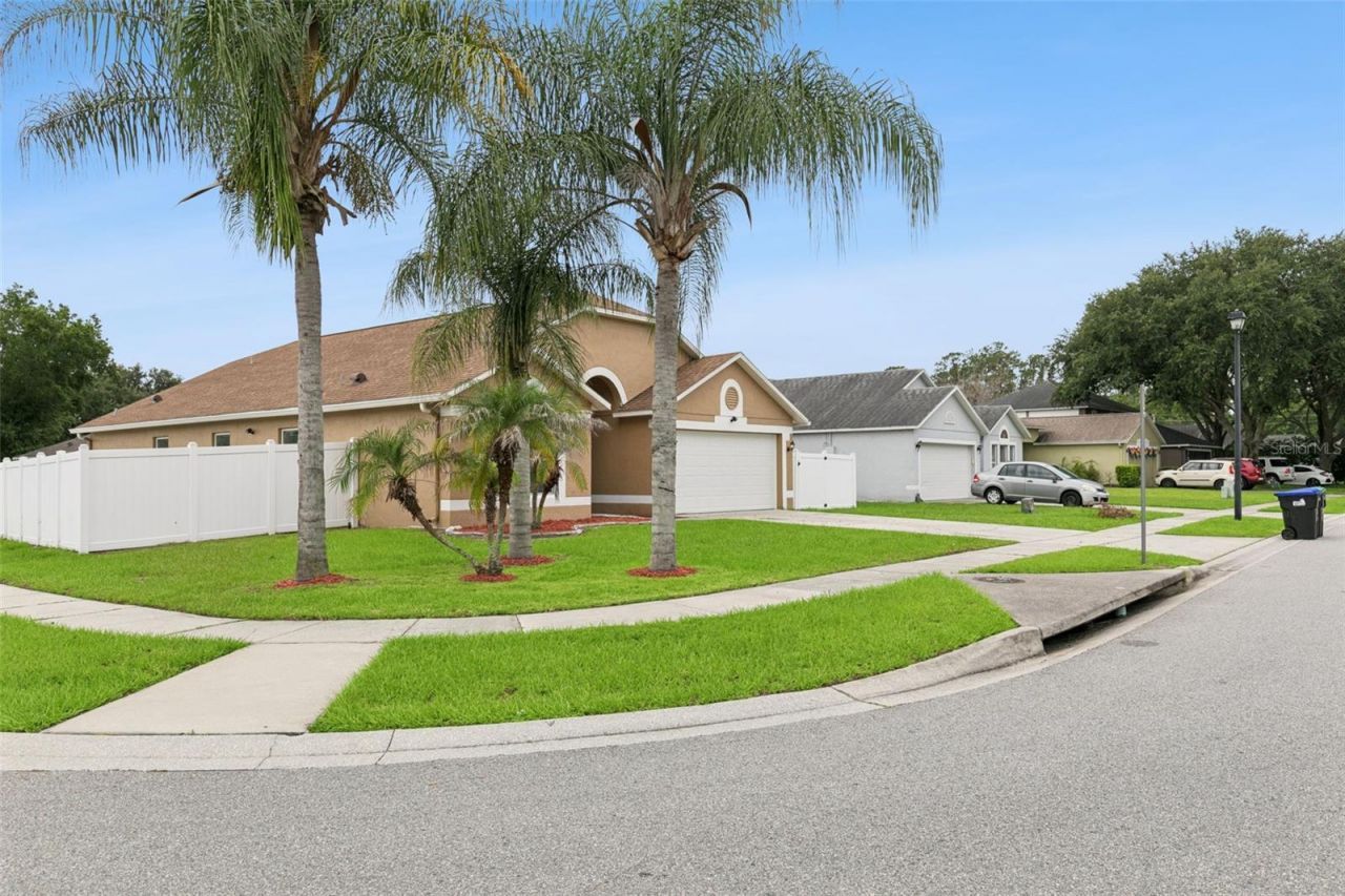 14426 Lake Price Drive, Orlando, FL 32826 Photo