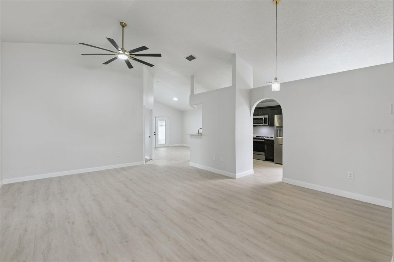 14426 Lake Price Drive, Orlando, FL 32826 Photo
