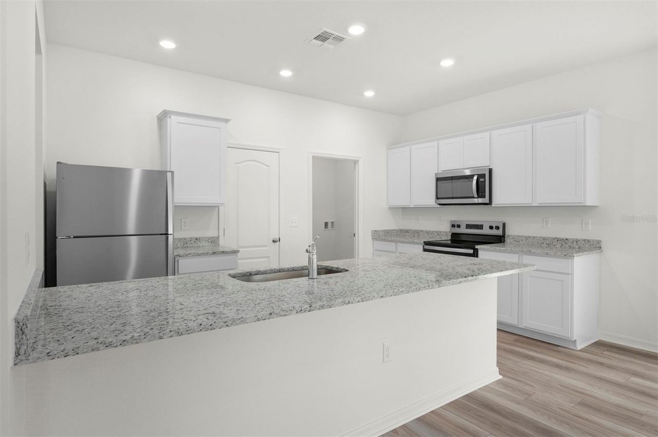 13376 Tula Loop, Astatula, FL 34705 Photo