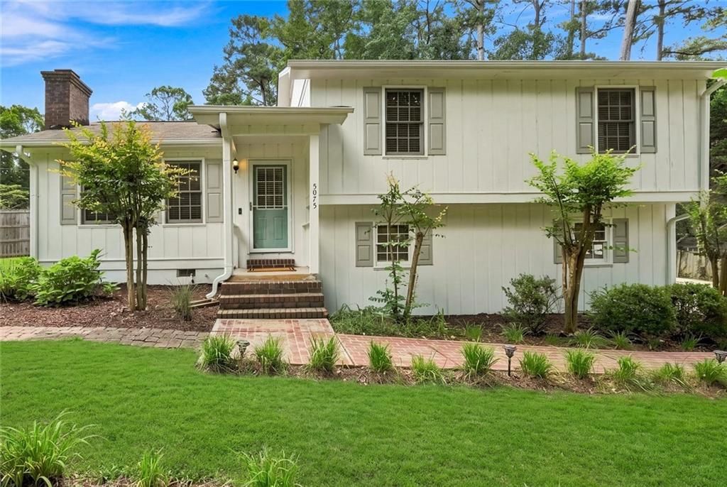 5075 Woodland Drive Nw, Kennesaw, GA 30152 Main Photo