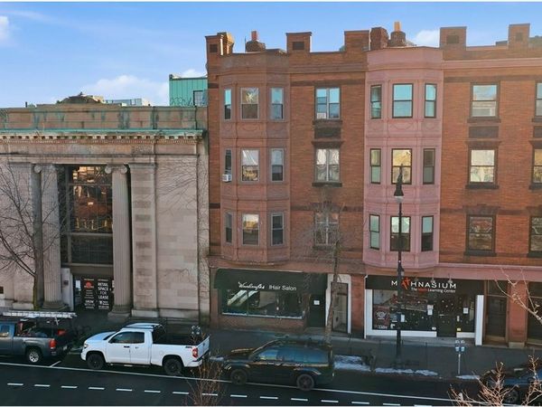 1343 Beacon St, Brookline, MA 02446