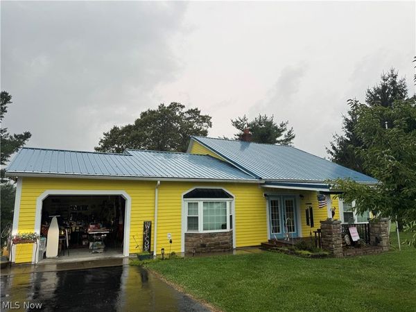 53532 High Ridge Road , Bridgeport, OH 43912
